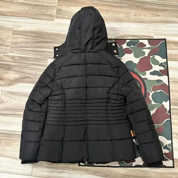 Black Guess Hooded Puffer Jacket with silver zippers - Picture 2 of 8